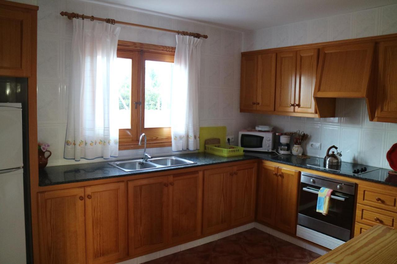 Spectacular Villa With Swimmingpool In Cala Blanca Cala Blanca  Exterior foto